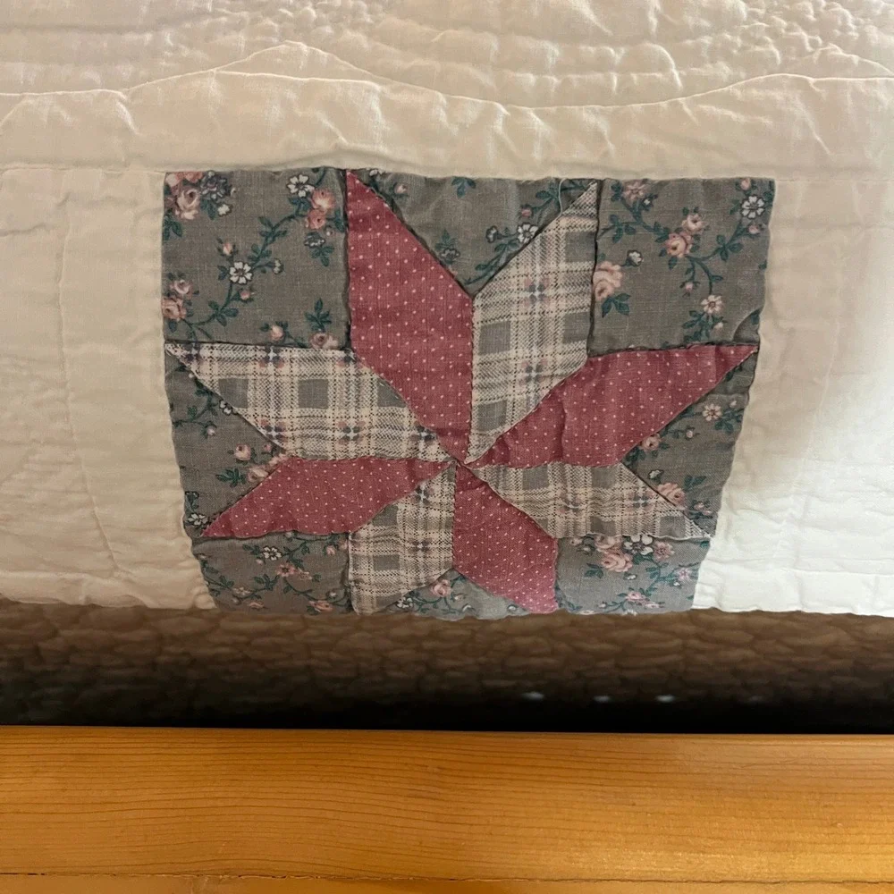 VTG quilt Lone Star Patchwork Quilt Pink Blue Floral Farmhouse Bedding 81